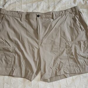 Magellan shorts for men. Size 3XL.